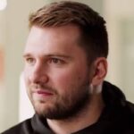 NBA – Comment bien jouer avec Luka Doncic ? Un coéquipier balance : « Pour être honnête avec lui, il faut…